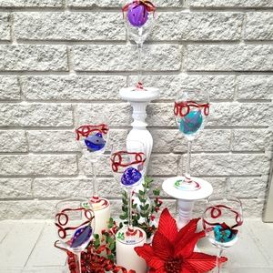 Beautiful hand painted  Christmas wine glasses NWOT